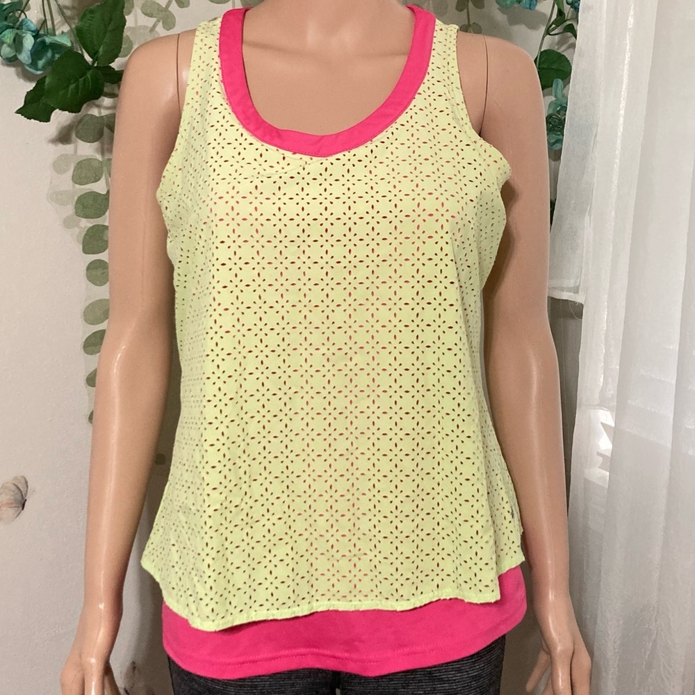 Sz M Bolle Cute Cut Out Workout Tank Top